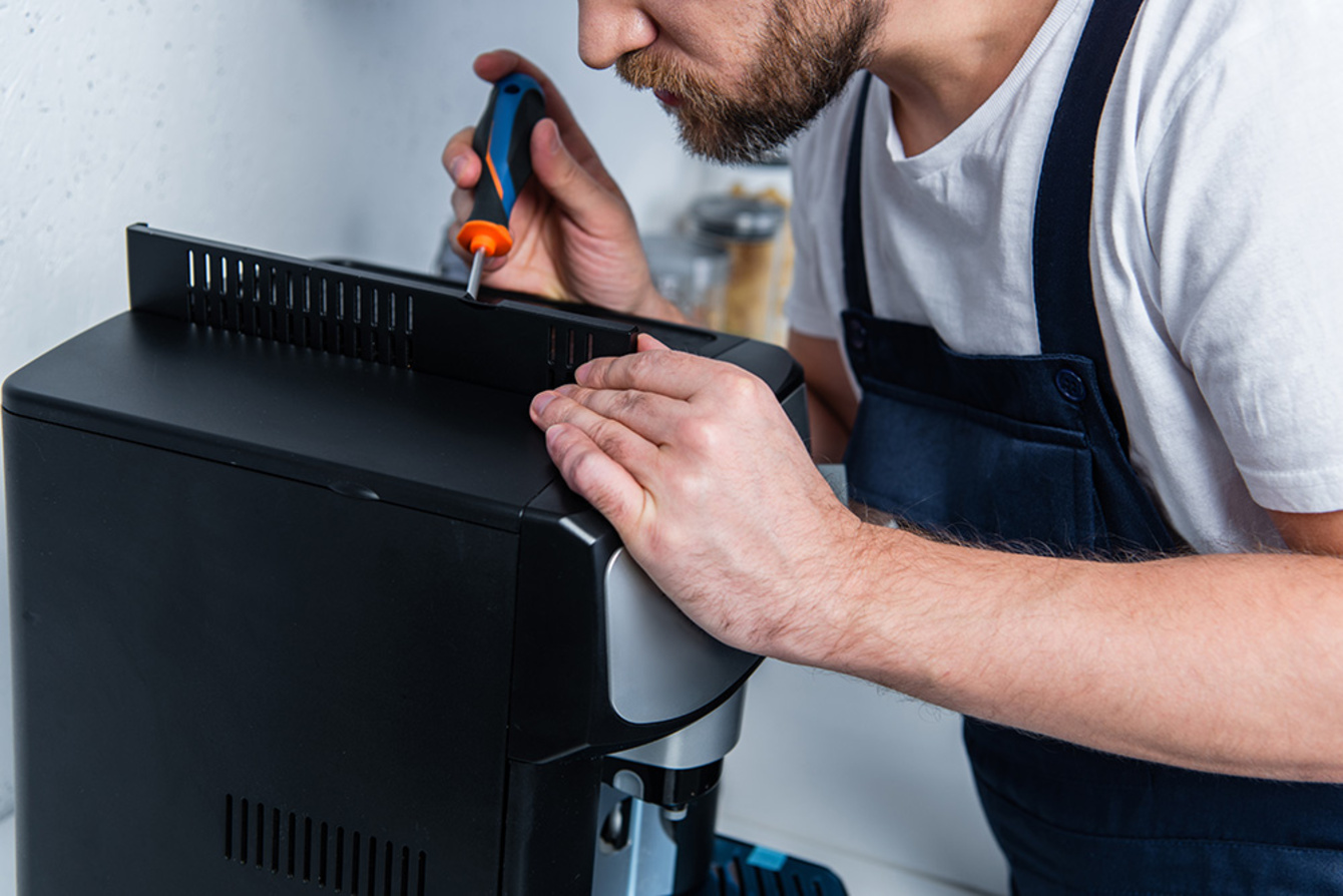 Kaffeevollautomaten-Service bei Wiedmann Elektrotechnik in Burgthann / Großvoggenhof